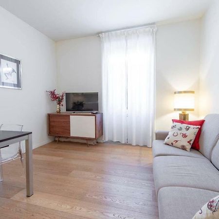 Joivy 1Br Apt In Isola With Stunning View To Bosco Verticale Mailand Exterior foto
